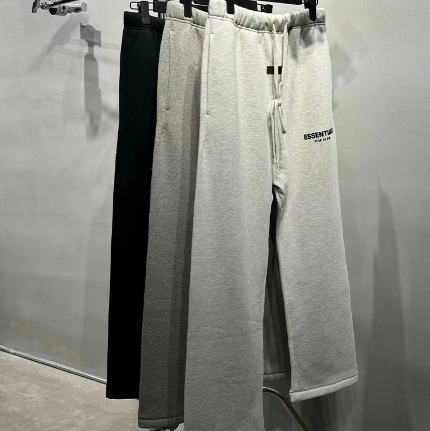 Essentials Sweats - Wide Leg